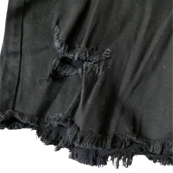 Refuge+ By Charlotte Russe Women’s Black Bermuda Distressed Shorts Size 22 Denim - Picture 8 of 13
